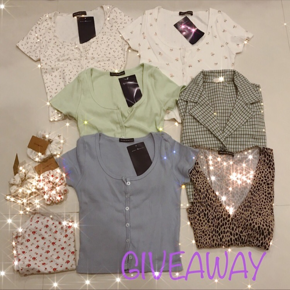 •Brandy Melville• for a giveaway:)
